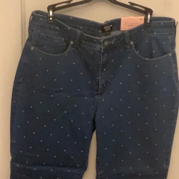 NWT NYDJ slim ankle side slits polka jeans. - Picture 2 of 5